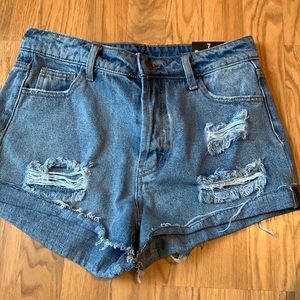 Size 7 Fashion Nova never been wore
